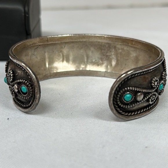 Vintage Silvertone Om Mani Padme Hum cuff bracelet - Picture 5 of 11